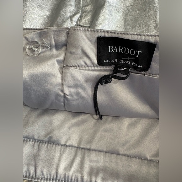 Bardot Revolve NWT metallic Alexis pu skirt silver size XL/12 - Picture 7 of 13